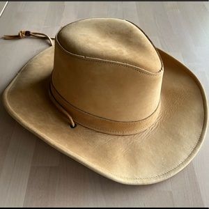 Henshcel Women’s leather hat - Size Small